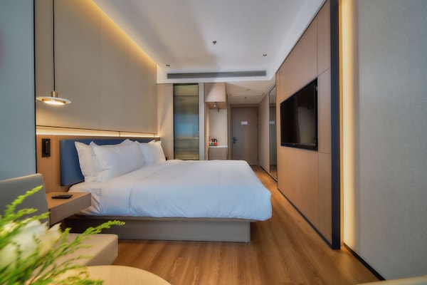 Elite Double Room | Free WiFi