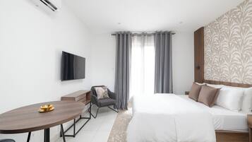 Studio Classique, balcon, vue ville | Fer et planche à repasser, Wi-Fi gratuit