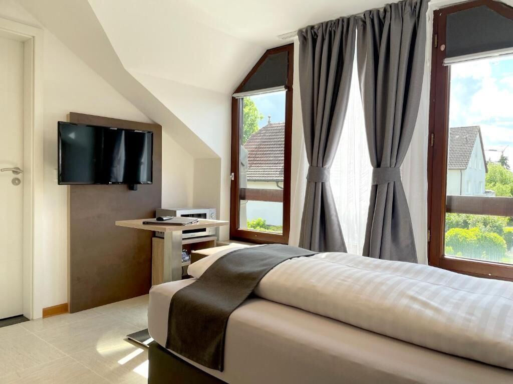 Einzelzimmer, Gartenblick | Verdunkelungsvorhänge, Bügeleisen/Bügelbrett, kostenloses WLAN