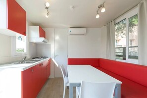Mobile Home | Living room - Mobile Home for Families at Lake Garda (Moniga del Garda)