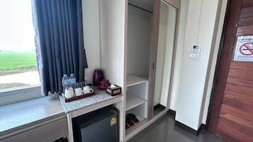 Desk, rollaway beds, free WiFi, bed sheets