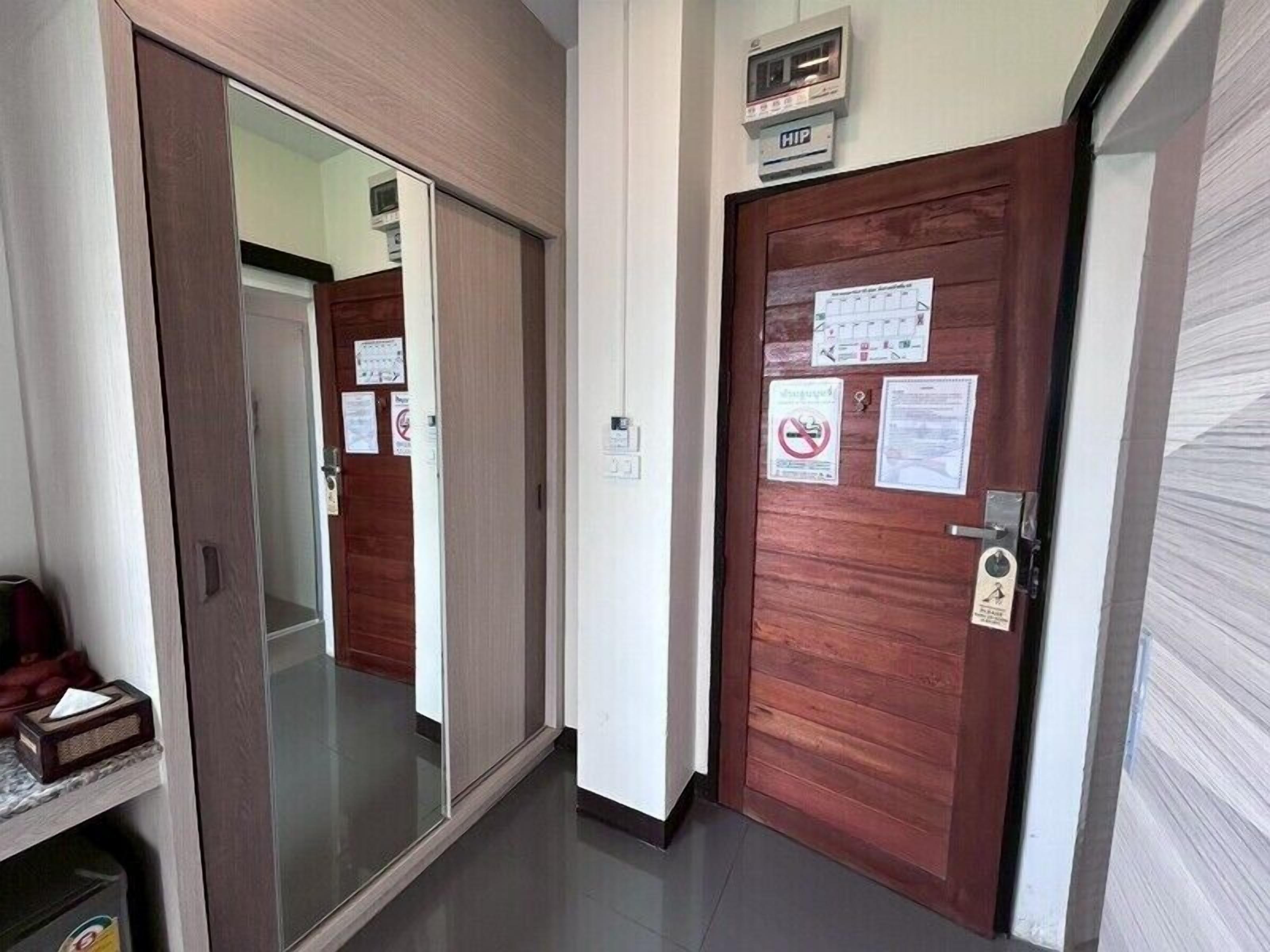 标准双床房 | 免费 WiFi、床单