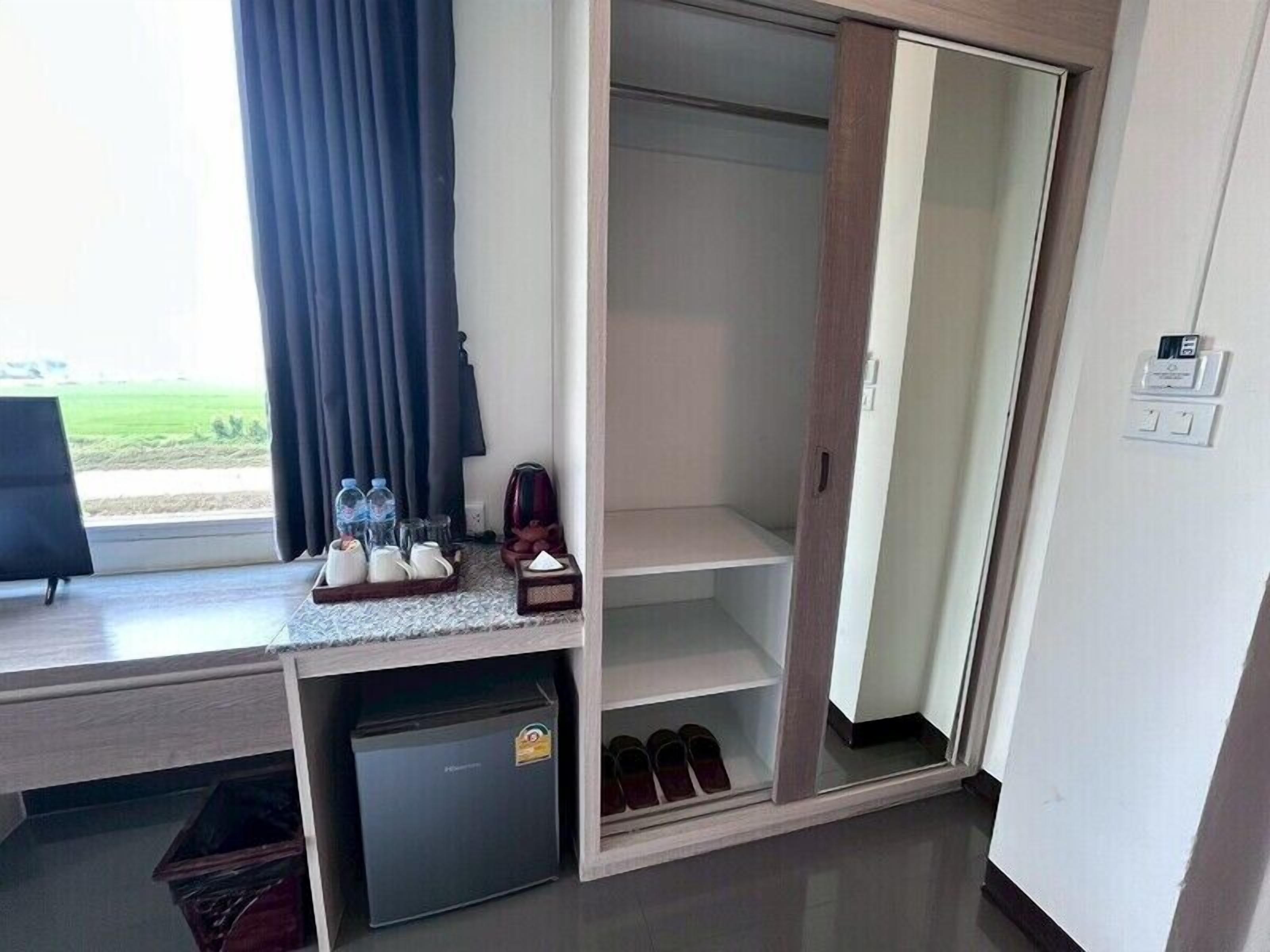 标准双床房 | 免费 WiFi、床单