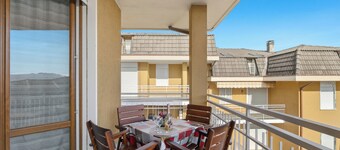 Casa Mirella Full AC And Terrace