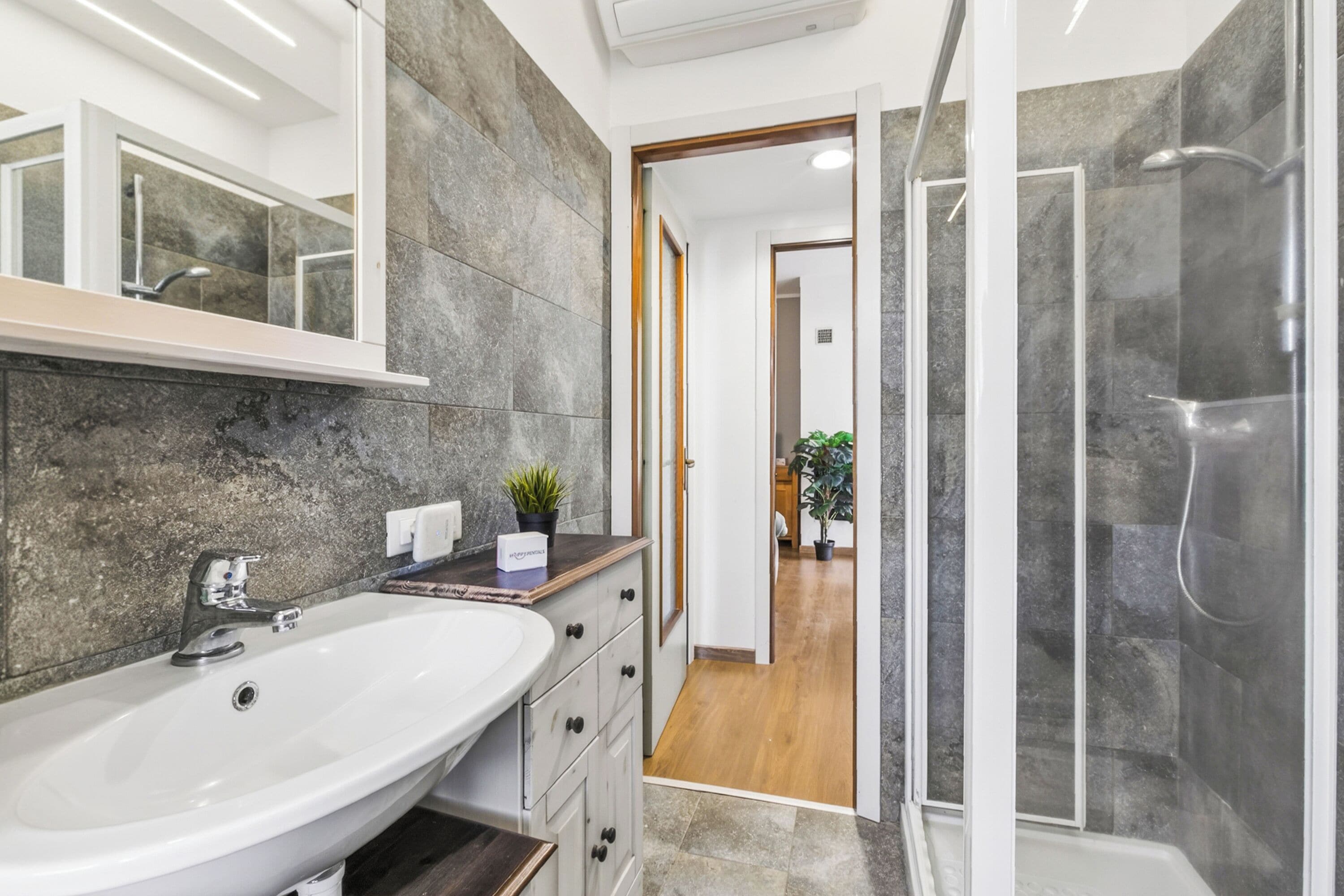 Family Apartment, Multiple Bedrooms, Mountainside (Casa Mirella Full AC And Terrace) | Bathroom