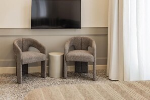 Double Room, Partial Sea View | In-room safe, blackout drapes, soundproofing, free WiFi - Promenade Chios Port Residences (Chios)