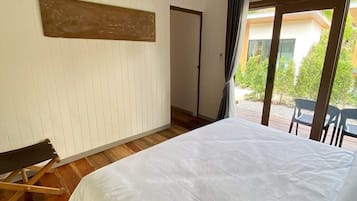 Family House, Hill View