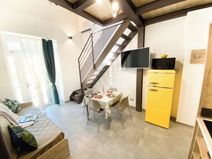 Nicht klassifiziertes Bild, 2 von 6, Schaltfläche