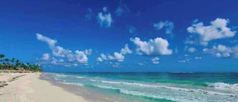 Appartement, 2 chambres, balcon, vue sur la piscine | Plage