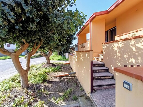 Sa Mora - Holiday Home 50m from the Sea - Mandriola families and couples