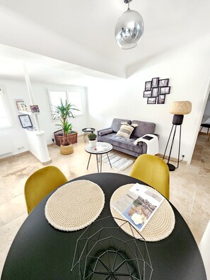 Botó d’imatge sense classificar, 5 de 11