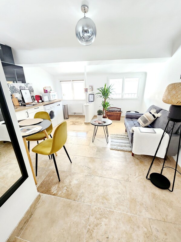 Botó d’imatge sense classificar, 1 de 11