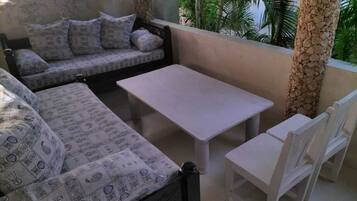 Deluxe Apartment, Balcony, Garden View | Balcony