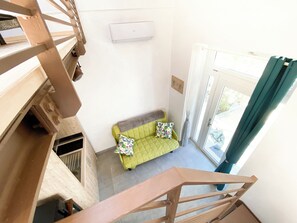 Unclassified image, 4 of 6, button - Agriloft 5 (Bordighera)