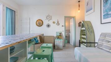 2 bedrooms, iron/ironing board