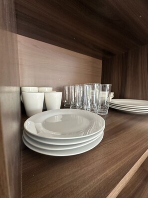 Luokittelematon kuva, 2 kautta 16, painike