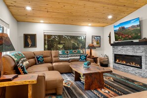 Unclassified image, 4 of 35, button