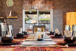 Unclassified image, 2 of 35, button