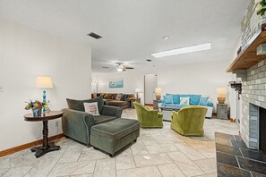 Unclassified image, 5 of 46, button - Aqua Queen | Pool 3BR (St. Augustine)