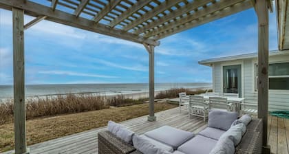 True oceanfront ranch home with direct beach access in Ponte Vedra
