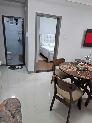 Room - Haven Place 254-Modern 1 Bedroom Apartment in Nairobi near JKIA Airport & SGR (Pridelands)
