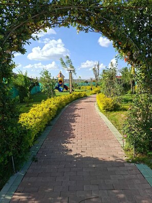 Property grounds - Haven Place 254-Modern 1 Bedroom Apartment in Nairobi near JKIA Airport & SGR (Pridelands)