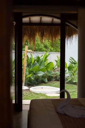 Colchones Select Comfort, minibar y escritorio 