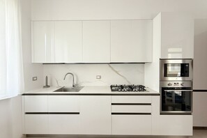 Private kitchen - SE216 – Senigallia, spacious and bright four-room apartment 50 meters from the beach (Senigallia)