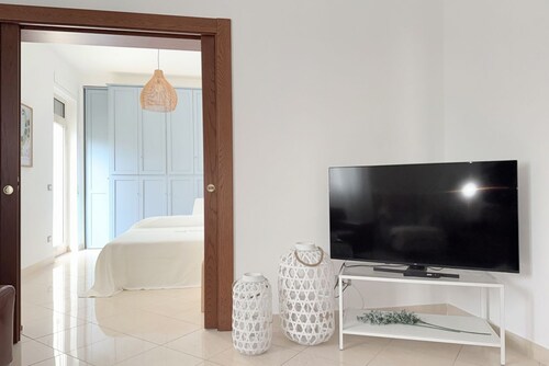 SE216 – Senigallia, spacious and bright four-room apartment 50 meters from the beach