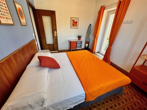 2 bedrooms, WiFi, bed sheets - Two Bedroom Apartment with Balcony (Bordighera)