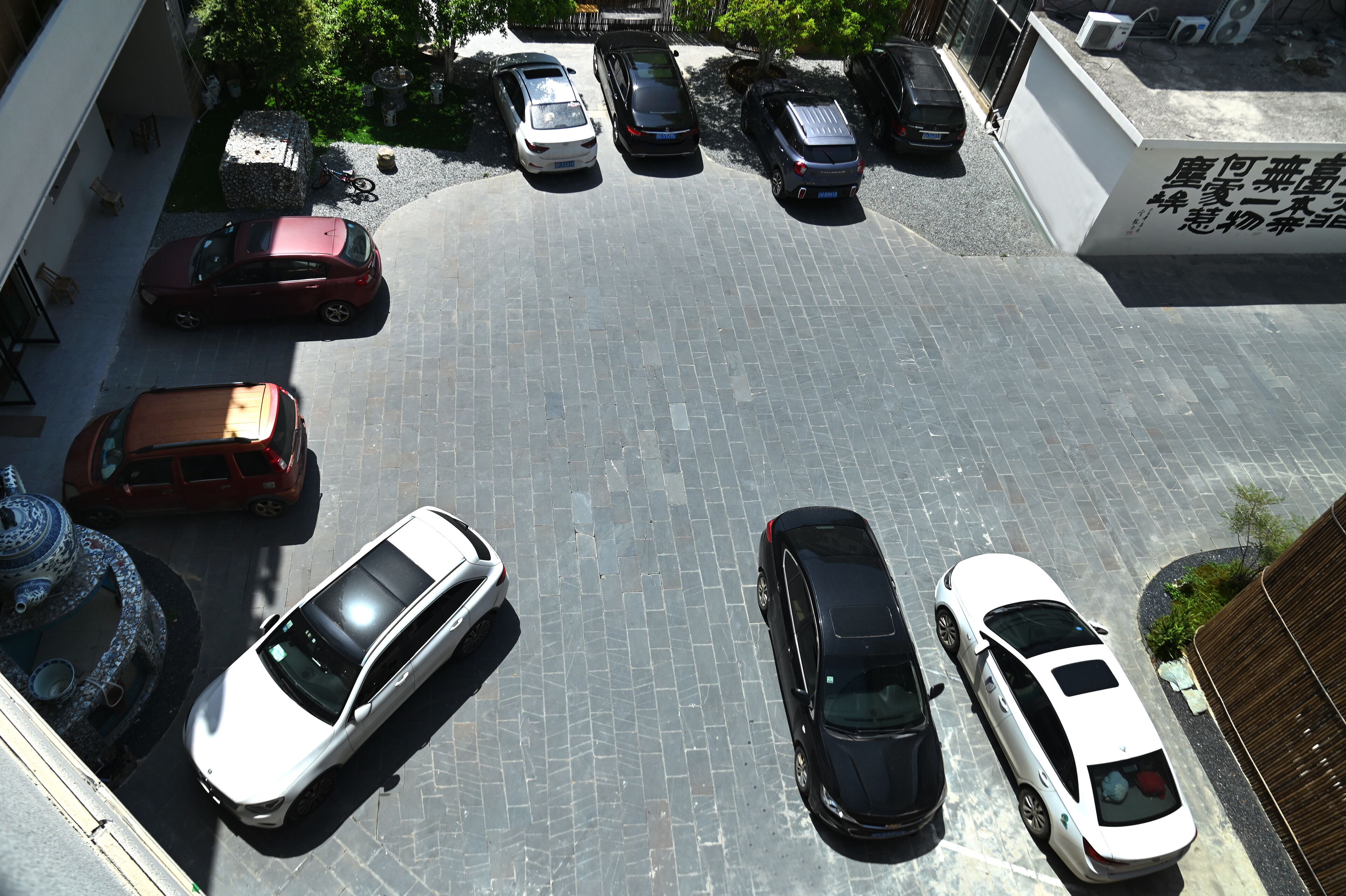 Wheelchair accessible van parking