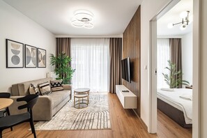 Apartment, Balcony | Living room | Smart TV - RentPlanet - Apartament Przemysłowa (Katowice)
