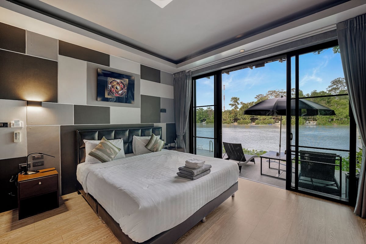 Superior Double Room, Lake View