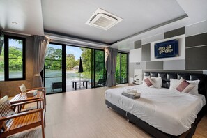 Deluxe Double Room, Lake View