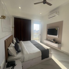 Bed sheets - Hotel Astravista (Jaipur)