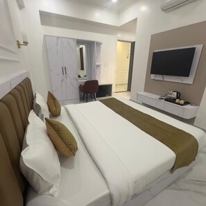 Bed sheets - Hotel Astravista (Jaipur)