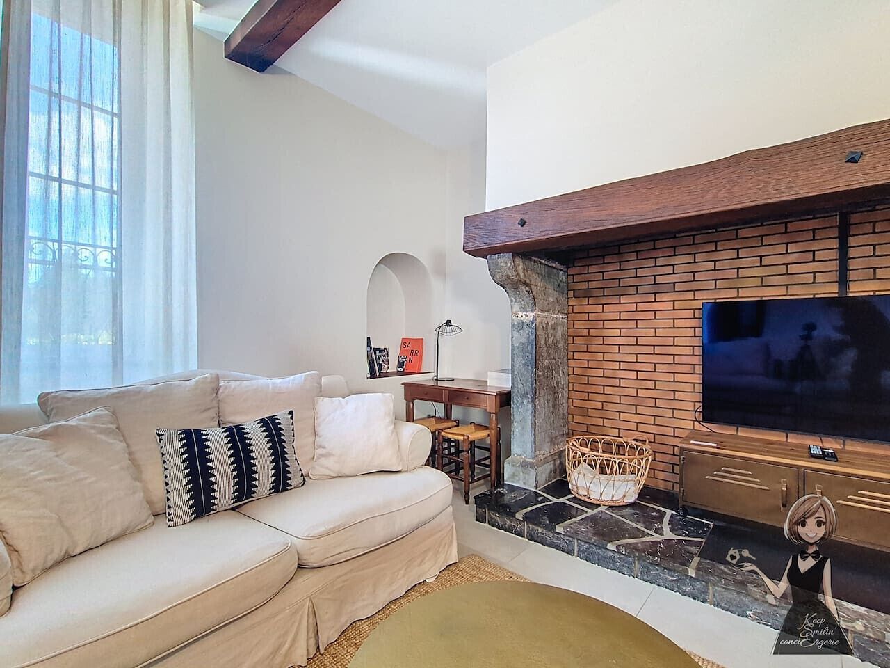 Télévision, chaîne hi-fi