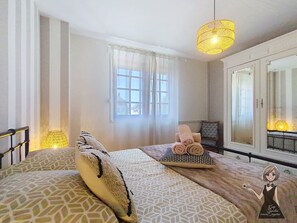 Unclassified image, 5 of 42, button - Maison ReJeanne, La Rétro Chic proche de Lourdes. (Pontacq)