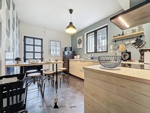 Unclassified image, 3 of 42, button - Maison ReJeanne, La Rétro Chic proche de Lourdes. (Pontacq)