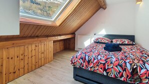 2 bedrooms, iron/ironing board, travel cot, WiFi - Vallée des Ours, Cocon pour 7 au cœur de Cauterets (Cauterets)