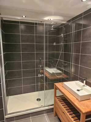 Hair dryer - Duplex moderne pour 7 personnes avec vue montagne (Cauterets)