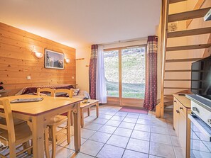 Interior - Duplex apartment for 6, terrace, connectivity, parking (Aussois)