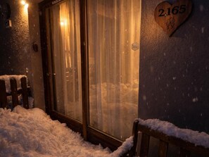 Property grounds - Duplex apartment for 6, terrace, connectivity, parking (Aussois)