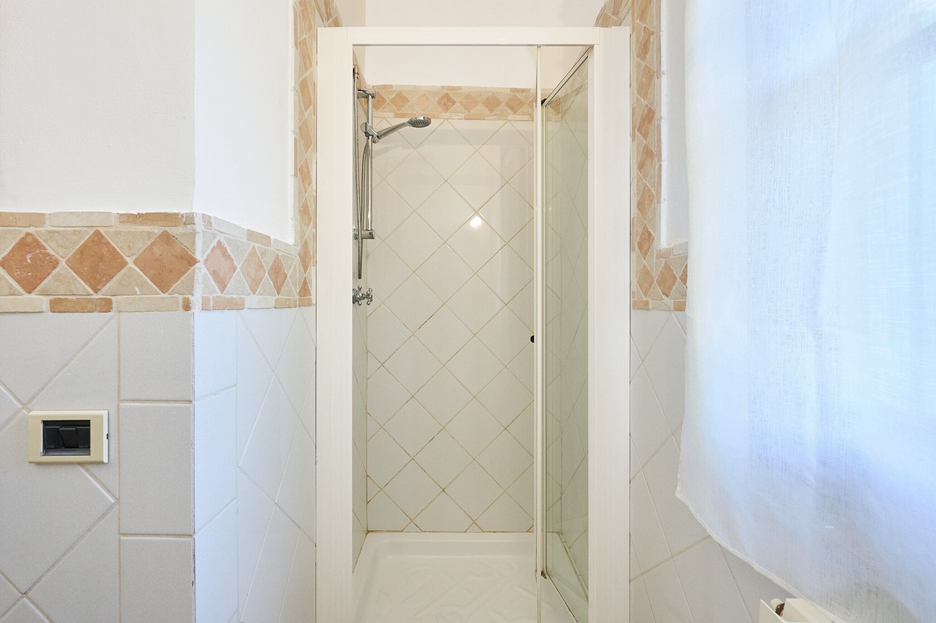 Ducha, secador de pelo, toallas