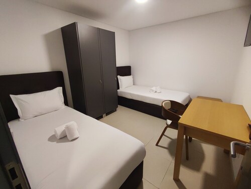 Lisbon Airport GuestHouse GAL Olivais – Comfort, Terrace and Premium Location in Olivais