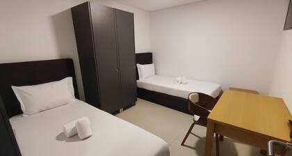 Lisbon Airport GuestHouse GAL Olivais – Comfort, Terrace and Premium Location in Olivais