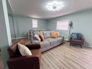 Living area - Ridge View Villa #1 -Haven in the Heart of the Bourbon Trail. (Waddy)