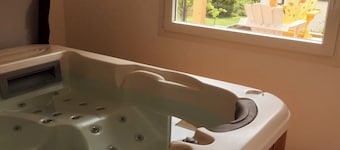 Vacation home on Lake Balaton with lake view, jacuzzi and fruit in the garden