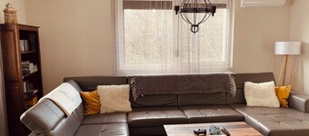 Vacation home on Lake Balaton with lake view, jacuzzi and fruit in the garden