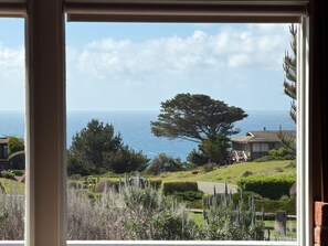 Interior - Irish Beach | Ocean Views, Hot-tub, Beach Access (Manchester)